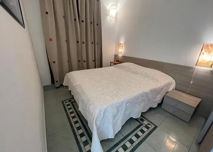 Apartament 50 Metres Du Palais By Connexion