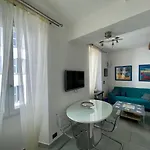 50 Metres Du Palais By Connexion